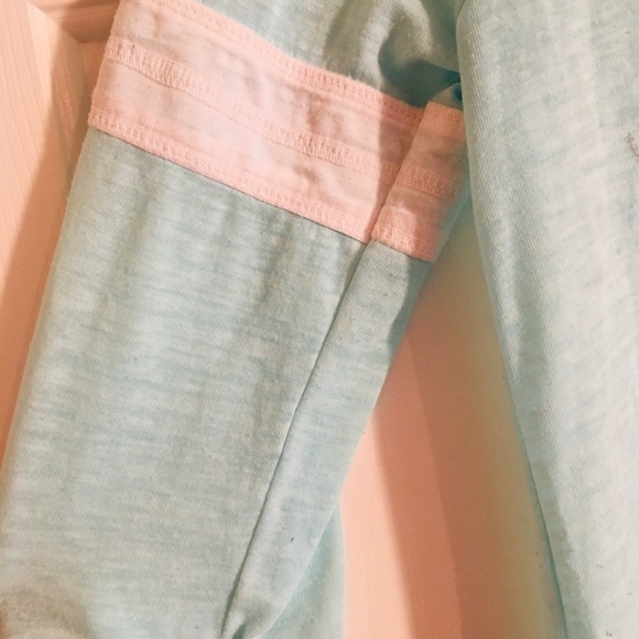 Girls blue top - Picture 5 of 7